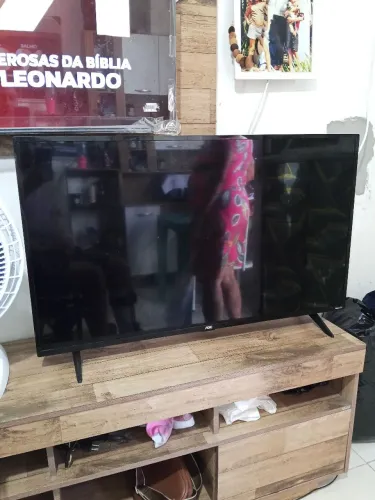 Vende-se televisão 43 polegadas