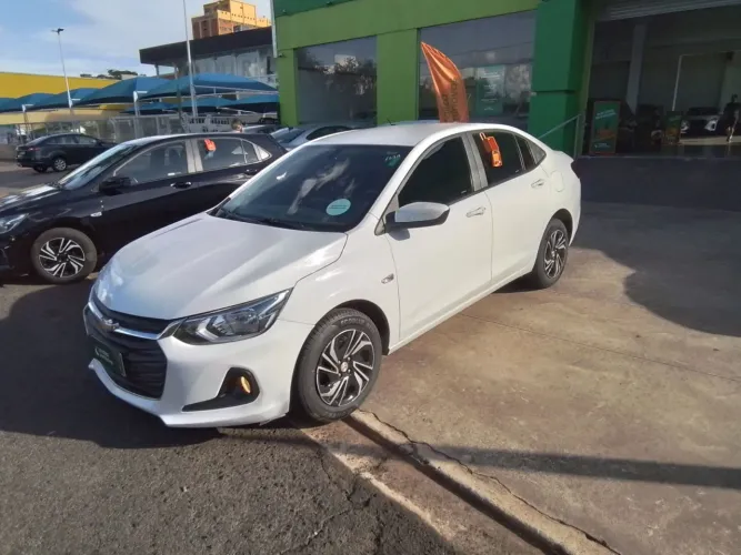 Chevrolet Onix Plus LT 1.0 12V Flex Mec. 4P 2025