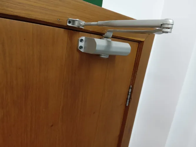 MOLA IDRAULICA PRA PORTA (DORMA )