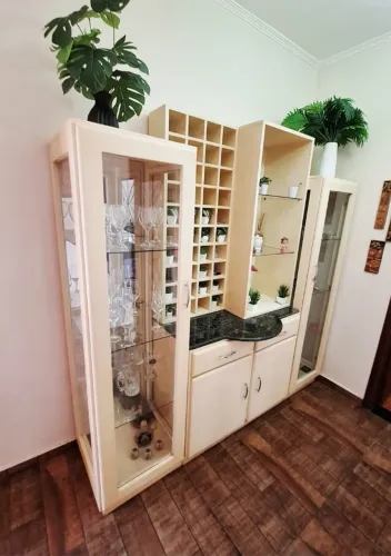 Cristaleira/Armário Adega Modular