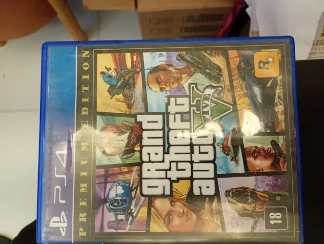 Vendo Ps4 pro mais 6 jogos e mais 1 controle original 