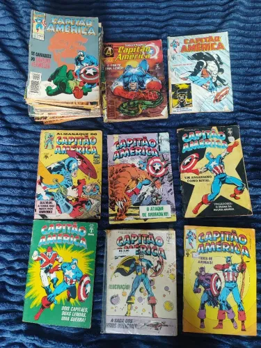 Lote  com 31 HQ Capitão América incluindo edições raras do anos 80
