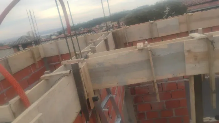 Preciso de Pedreiro