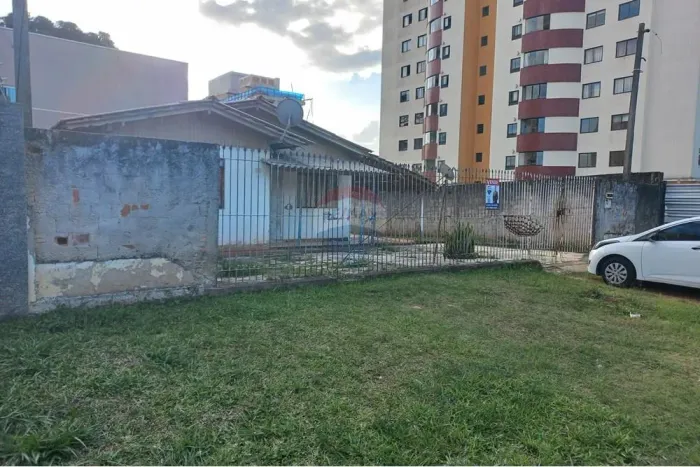 TERRENO À VENDA EM PINHAIS/PR