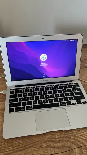 MacBook Air 11? Early 2015,