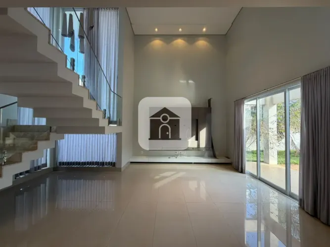 Casa para locação no Condominio Splendido