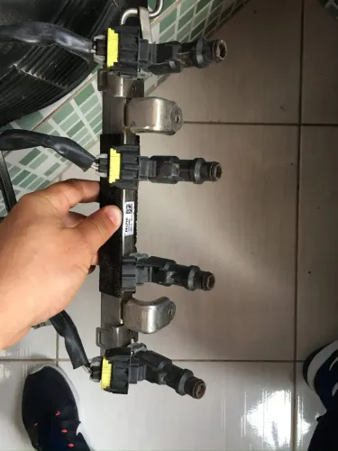 Flauta com bicos injetores originais do Honda Fit,City e Wrv 2015 em diante original!