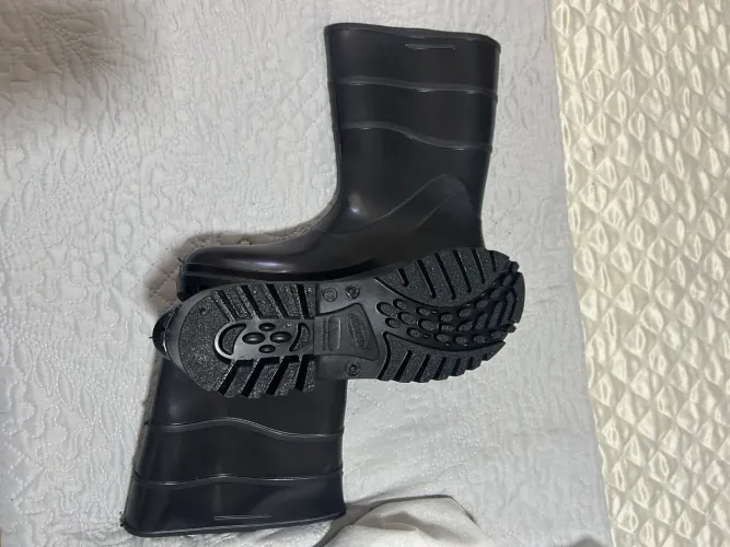 Bota borracha 42