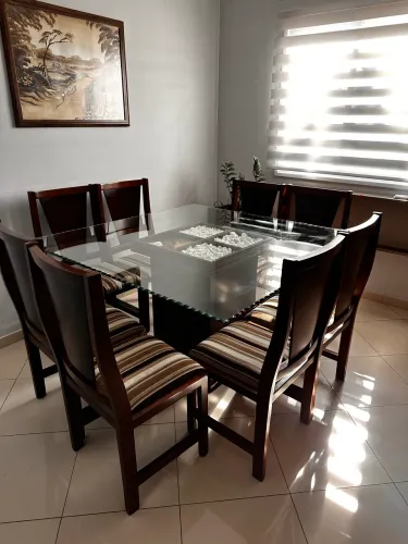 Mesa Jantar Quadrada 1,40 x 1,40 8 lugares