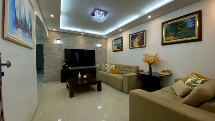 Casa Térrea  Itapuã | 3 Quartos |  220m² | 5 vagas