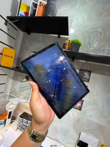 Tablet Samsung com display original, com a troca de tela, touch funionando normal.