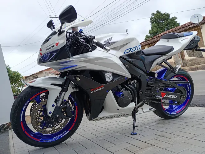 Vendo CBR 600 RR