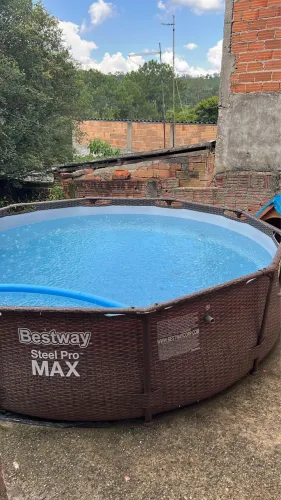 Vendo essa piscina 