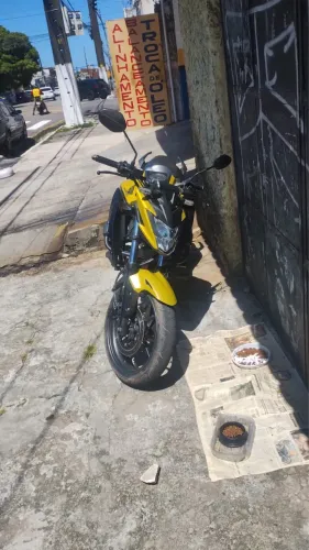 Moto cb300
