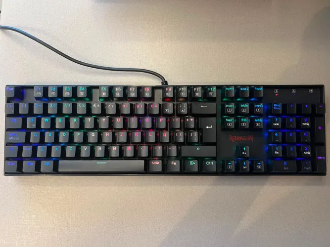 Teclado Redragon e mouse 