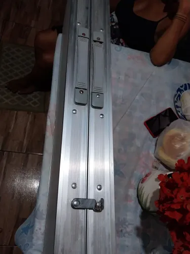 Mesa dobrável de alumínio