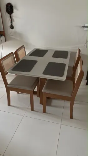 Vende se mesa