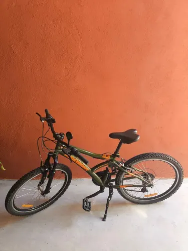 Bicicleta aro 24 semi nova
