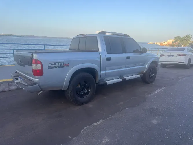 Chevrolet S10 Pick-up Exec. 2.8 4X4 CD TB Int.dies 2011
