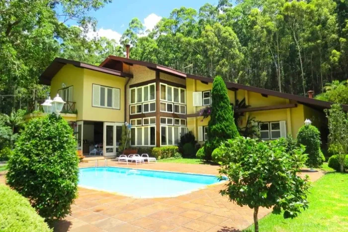 Fazenda à venda com 6 quartos, sendo 5 suítes, em Moinho, Nazaré Paulista - SP