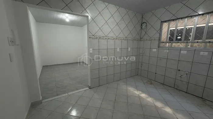 Locação Anual: Kitnet // Centro de Balneario Camboriu