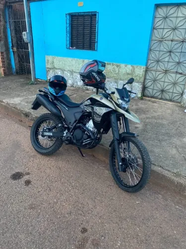 Lander 250 2021 19500 avista ou troco 