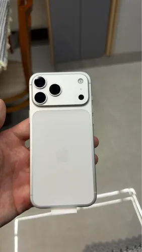 iPhone 17 pro Max 256gb - Prateado