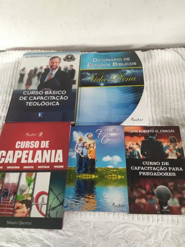 Vendo coleção 5 volumes .editora Mundial.