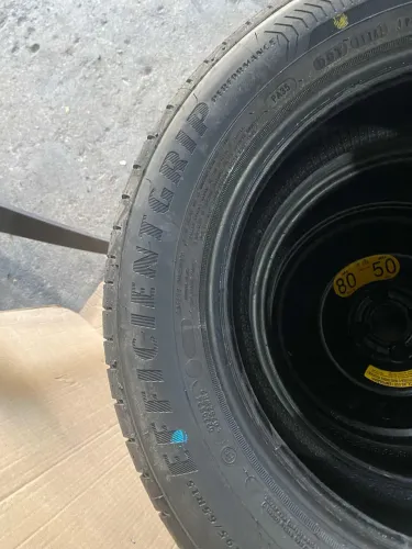 Pneus 185 60 15 300 cada marca Dunlop enasave