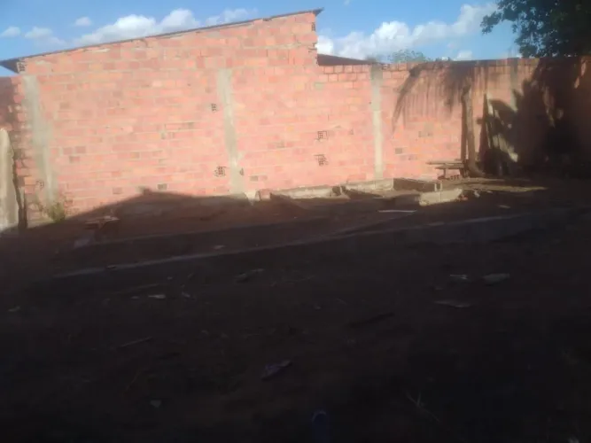 Terreno 10x25 no bairro Asa branca próximo mercado planeza