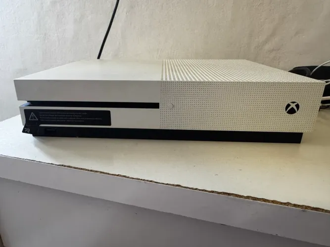Xbox One s 500GB