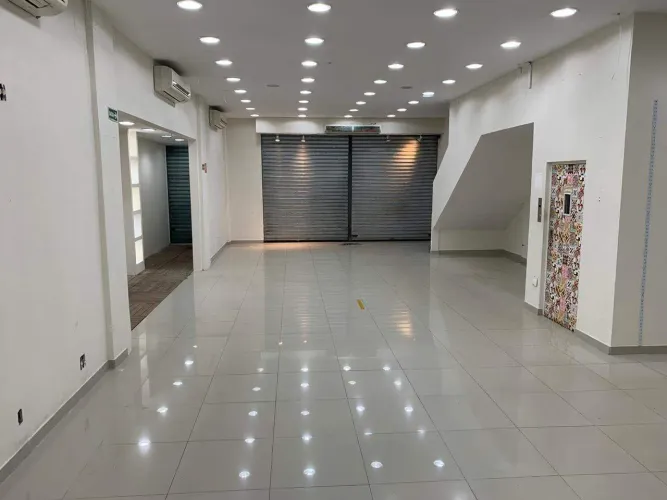 Prédio Comercial para Locação no Gonzaga 500 m² | Elevador e 4 Vagas