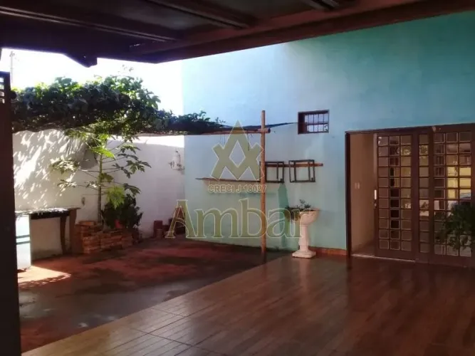 Venda de Casas / Padrão na cidade de Miguelopolis
