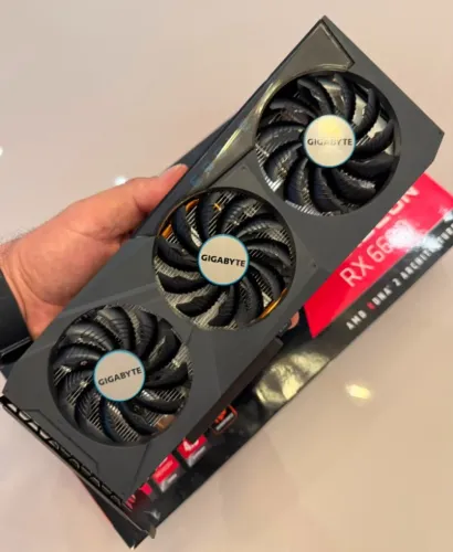 Placa de Vídeo RX 6600 / 8Gb Gigabyte TripleFan (leia a descrição)