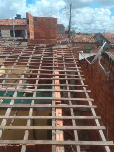 Pedreiro carpinteiro encanador