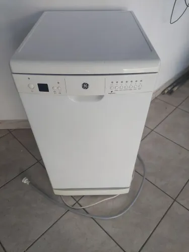 Lavadora de louças GE Modelo LLGE009CQD3A1BR