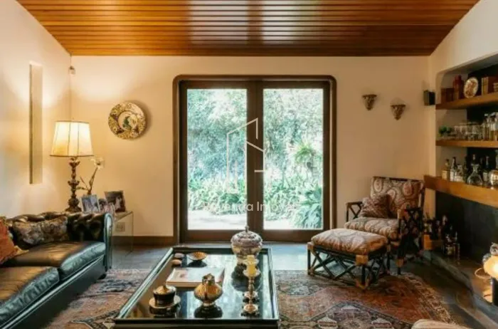 Espetacular Casa para Locação no Butantã, São Paulo-SP: 5 Quartos, 6 Banheiros e 6 Vagas d