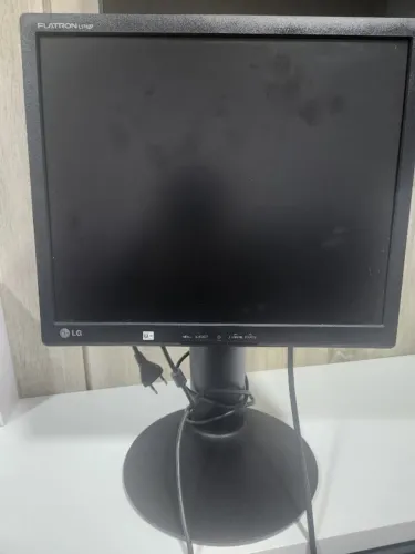 MONITOR LG 17 POLEGADAS FALTRON