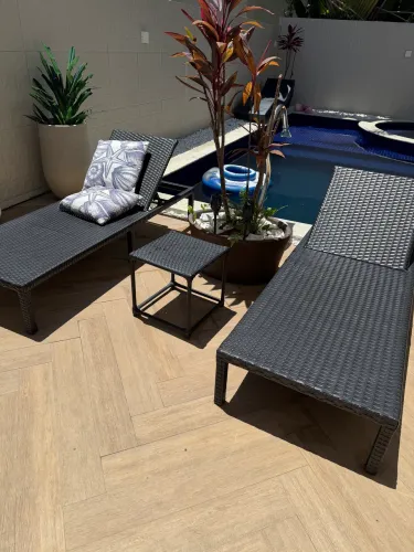 Espreguiçadeira Piscina Dubai Premium