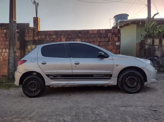 Peugeot 207 XR 1.4 Flex 8V 5P 2012