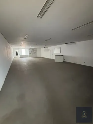 LOCAÇÃO DE IMÓVEL EM PINHEIROS DE 600²