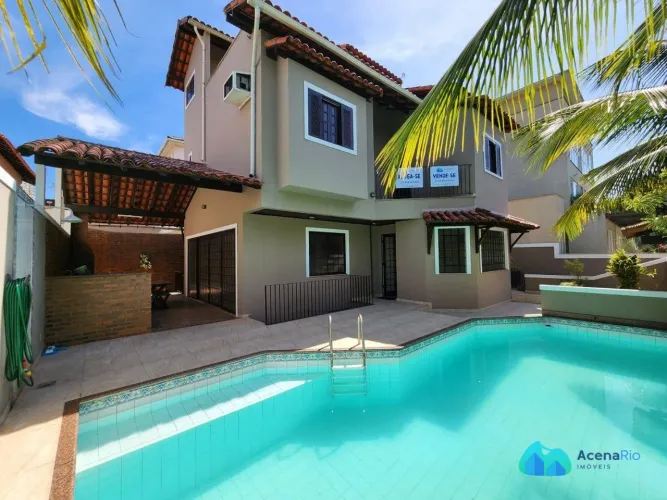 Barra - Casa com 4 Suítes, piscina e churrasqueira no Condomínio Jardim Nova Barra