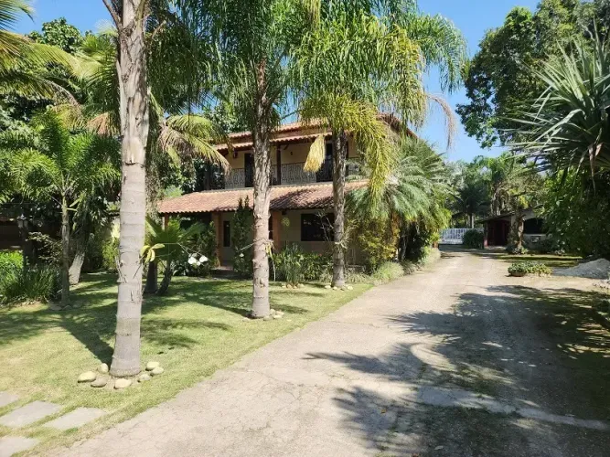 Itaipuaçú, Chácara com 3000m2, piscina, Spa, 3 churrasqueiras, espaço Gourmet