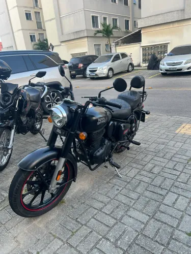 Royal Enfield Dark