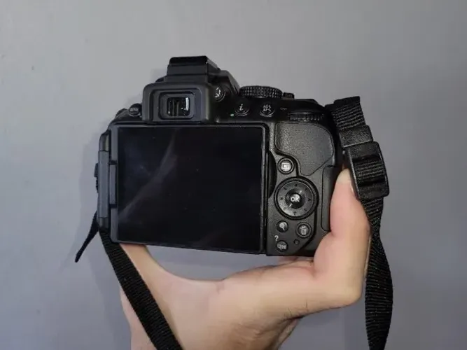 Troco - Camera profissional Nikon D5300 - Impecável 