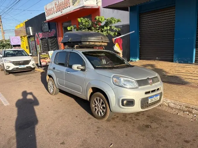 Fiat Uno Attractive 1.0 EVO Fire Flex 8V 5P 2016