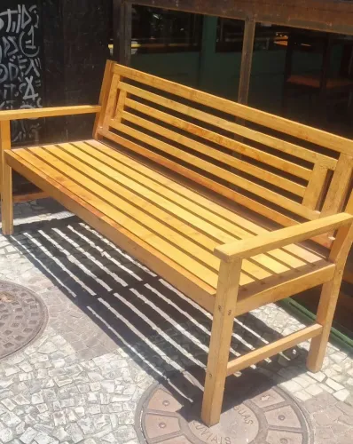 Banco de madeira reformado - ótimo estado