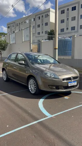 Fiat Bravo Absolute Dualogic 1.8 Flex 16V 5P 2012