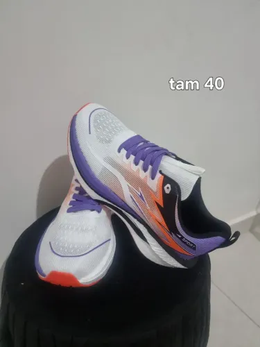 Tênis Esportivo com Placa de Carbono