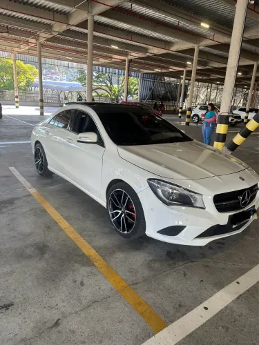 Mercedes-Benz CLA-200 Vision 1.6 TB 16V Flex Aut. 2015